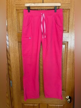 Figs Kade Cargo Scrub Pants (Pink)